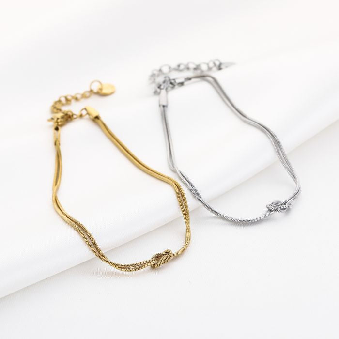 Armband met knoopje